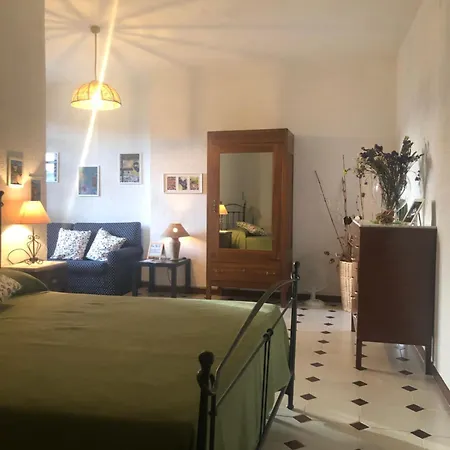 Malache Guest house *