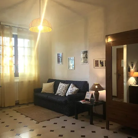 Guest house Malache